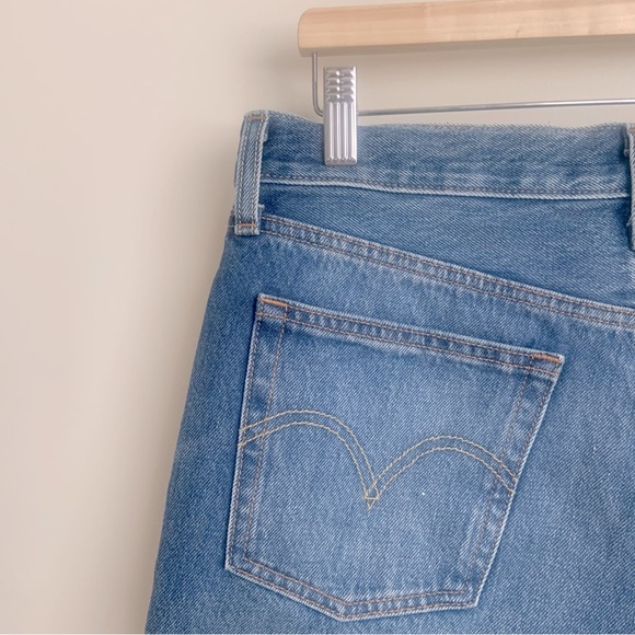 Levi’s 501, cut off shorts medium blue denim in size 29 - Picture 4 of 15